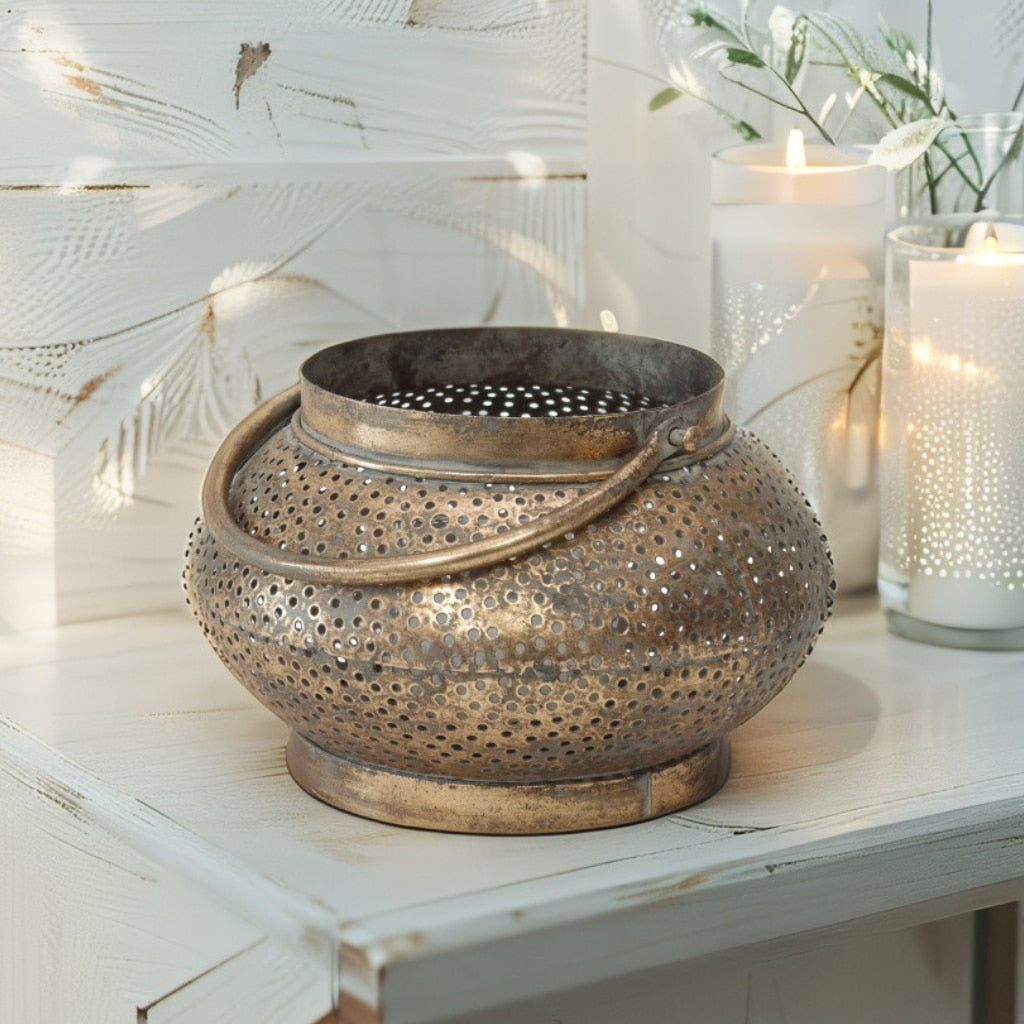 Lustre Pinholes with Handle Pillar